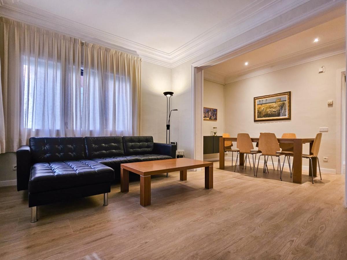 Classbedroom Park Gueell Apartment Барселона Екстериор снимка