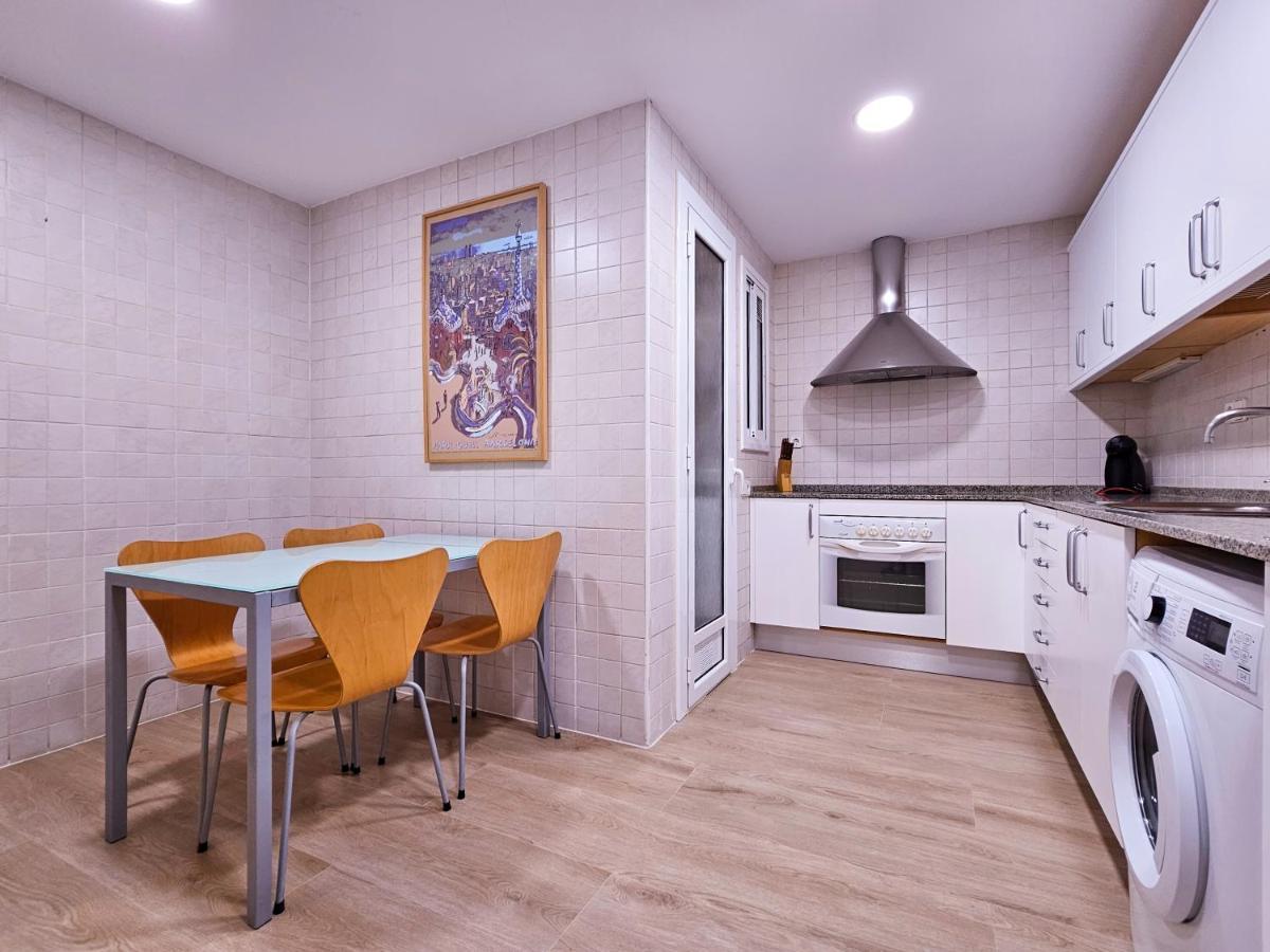 Classbedroom Park Gueell Apartment Барселона Екстериор снимка
