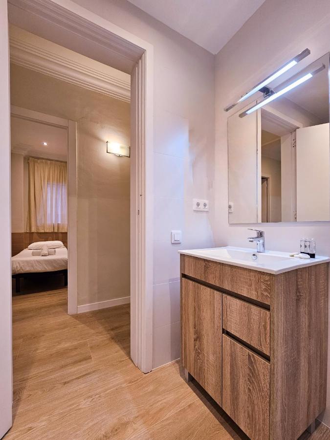 Classbedroom Park Gueell Apartment Барселона Екстериор снимка